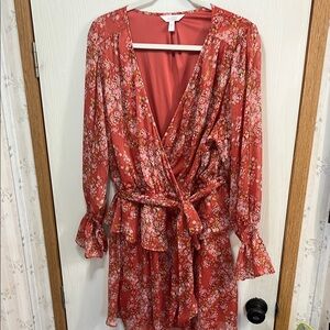 LC Lauren Conrad Women's Plus Dress in Rose with Gold Glittler Accents